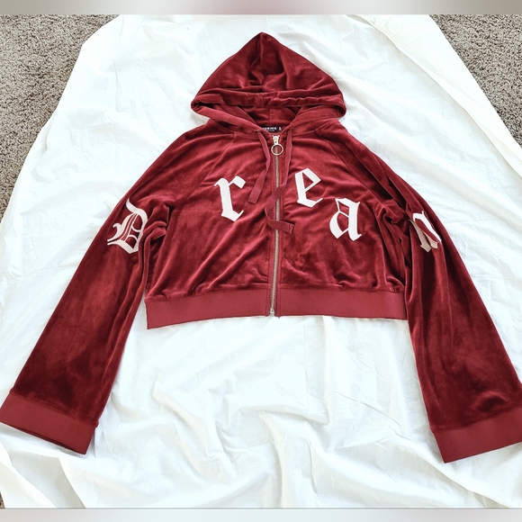 Fashion Nova Cranberry Velour cropped Zip Up DREAM Hoodie,Bell Sleeves, Size XL - Picture 4 of 11